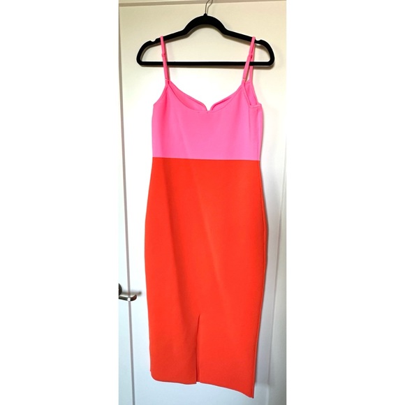 Express Body Contour V-wire Color Block Midi Sweater Dress - Picture 6 of 8